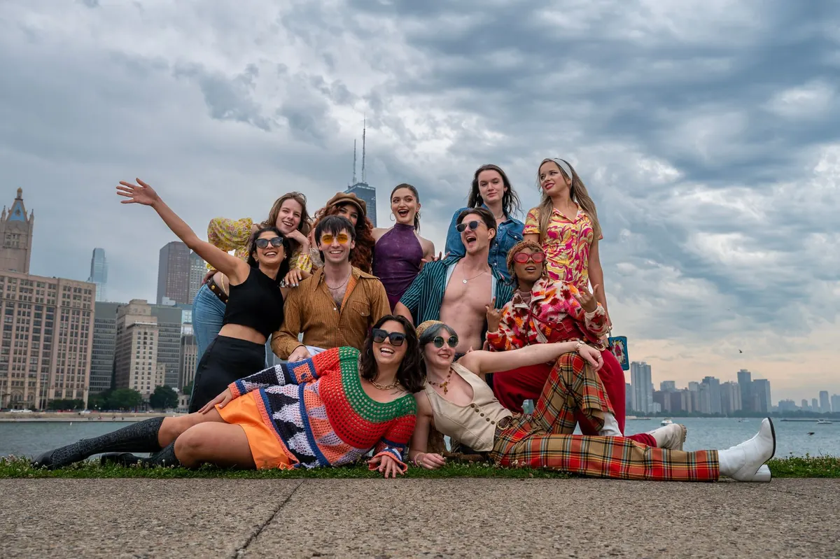 Beginner's Guide to Building a 1970s Retro Outfit